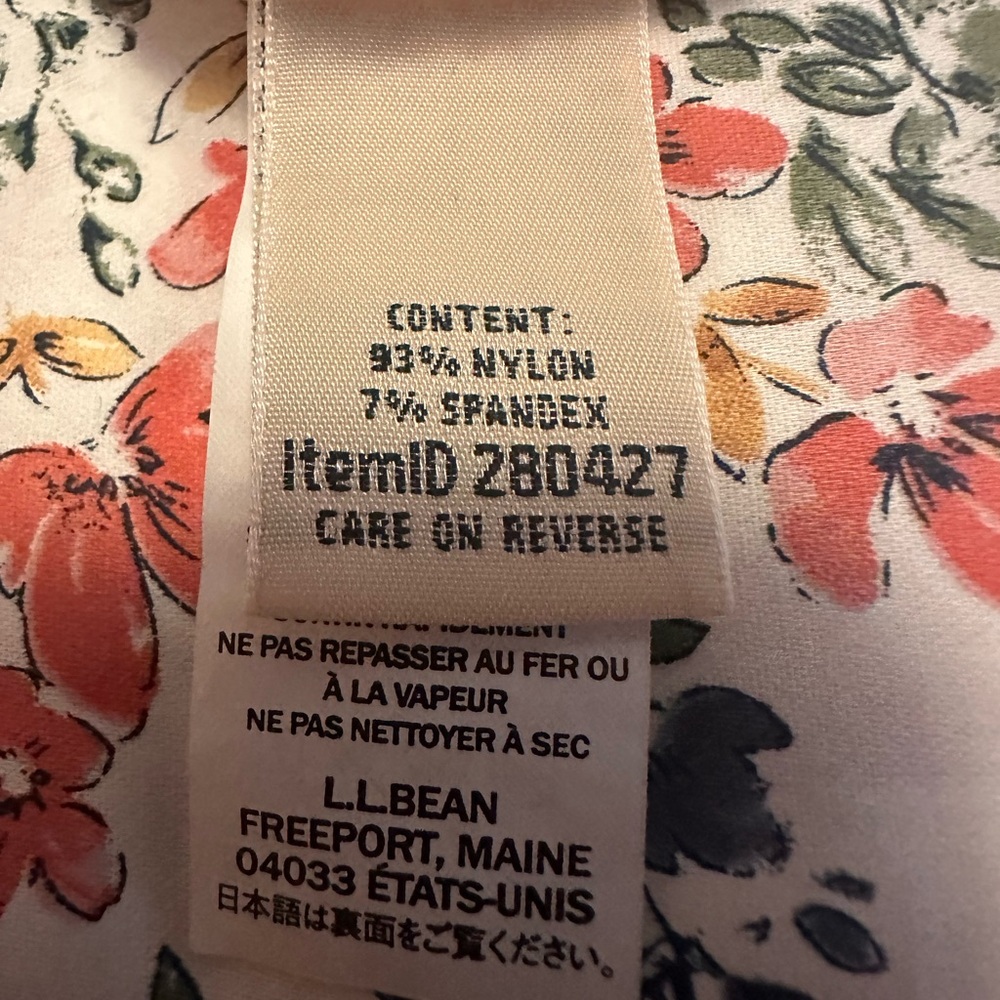 L.L. Bean Tan Cargo Shorts for Outdoor Adventures- 14 reg . - Picture 5 of 7